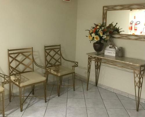 Apartamento A 150m Da Praia, Com Piscina E Wi-fi 90mb