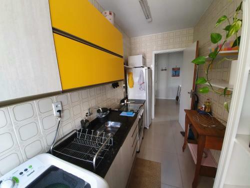 Apartamento A 150m Da Praia, Com Piscina E Wi-fi 90mb