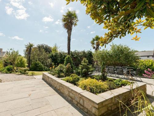 Newton Manor House