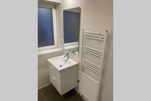 Apartamento Huge Bbq Garden, Spacious Flat, Ac, Free Parking 1