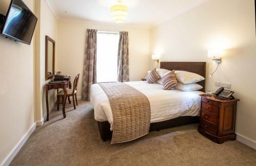 Hostal The Bishops Table Hotel