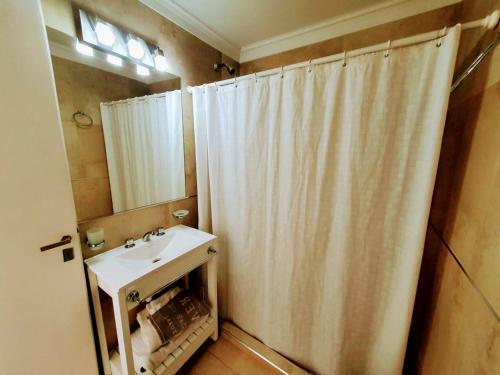 Apartamento Departamento De 2 Ambientes En Zona Centrica