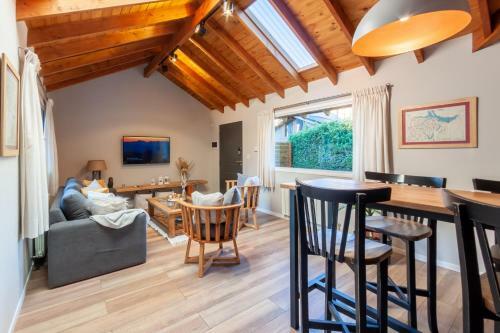 Casa Anexa Con Entrada Independiente Y Parrilla