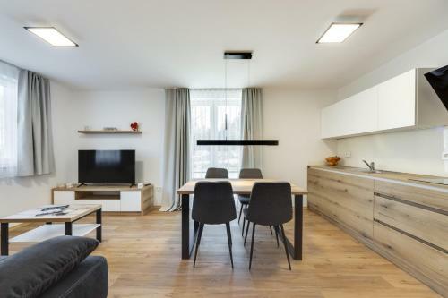 Chic Apartments With Balcony And Spa In Mojstrana