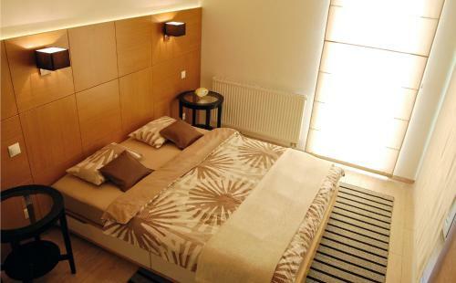 New Apartment With Private Parking, Tv & Internet