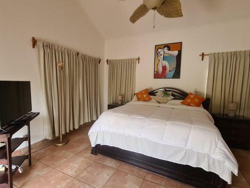 Casa Del Arte, A Luxury Beachfront Villa With Private Pool
