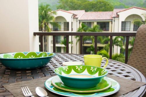 Colorfully Decorated 3rd-floor Unit Overlooking Pool At Pacifico In Coco