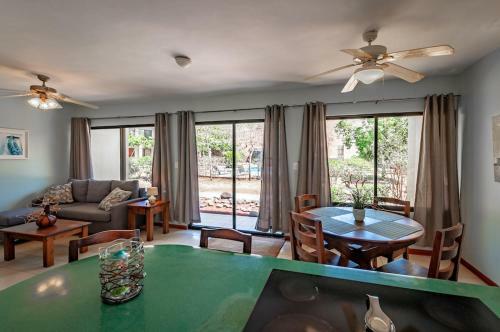 Great Condo Located 2 Minutes From Pacific Ocean #33