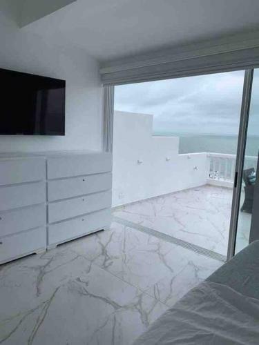 Apartamento Duplex Nuevo Con Vista Al Mar Y Piscina