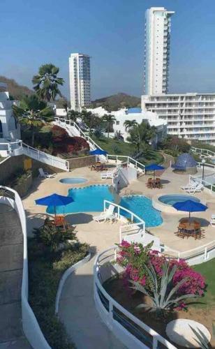 Apartamento Duplex Nuevo Con Vista Al Mar Y Piscina