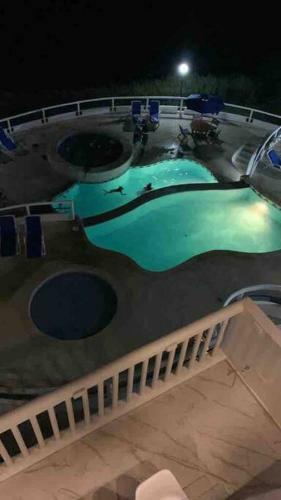 Apartamento Duplex Nuevo Con Vista Al Mar Y Piscina
