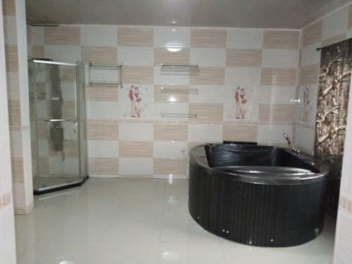 Apartamento Phagibs Inn Hotel