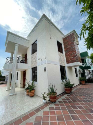 Casa Blanca Incre�ble (casa Completa)