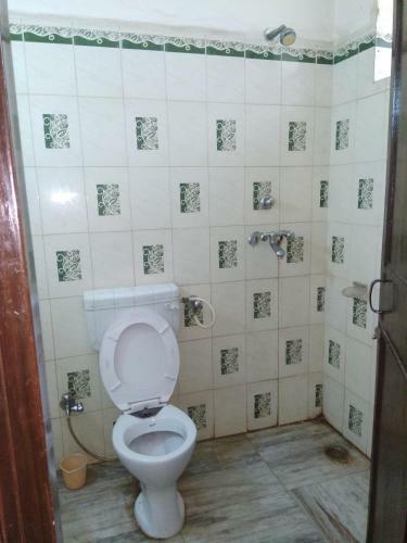 Gaurav Hotel