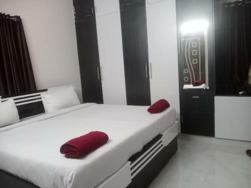 Hotel Oyo Flagship 83134 J3 Luxury Rooms