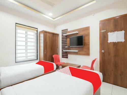 Hotel Oyo 78730 Navya Grand Lodge
