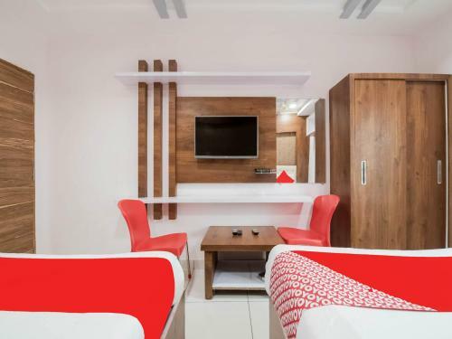 Hotel Oyo 78730 Navya Grand Lodge