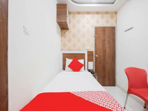 Hotel Oyo 78730 Navya Grand Lodge