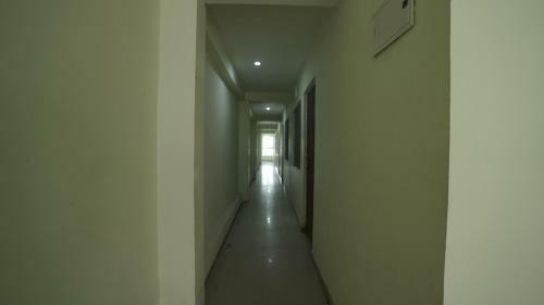 S S Hotel And Restaurant By Wb Economy