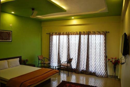 Hotel Ss Resort Near Jaysagar Lake