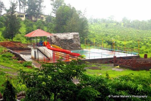 Hotel Ss Resort Near Jaysagar Lake