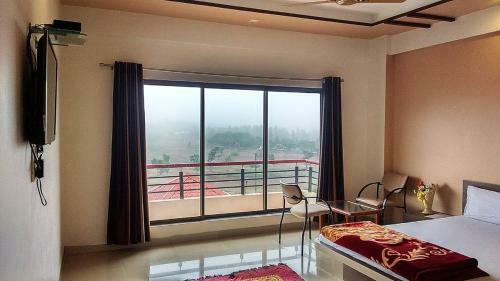 Hotel Ss Resort Near Jaysagar Lake