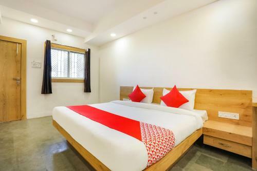 Hotel Oyo 31044 Rituraj Marriage Garden