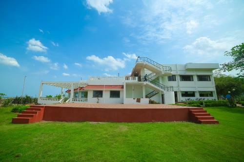 Hotel St.james Court Beach Resort