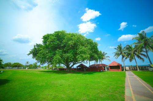 Hotel St.james Court Beach Resort