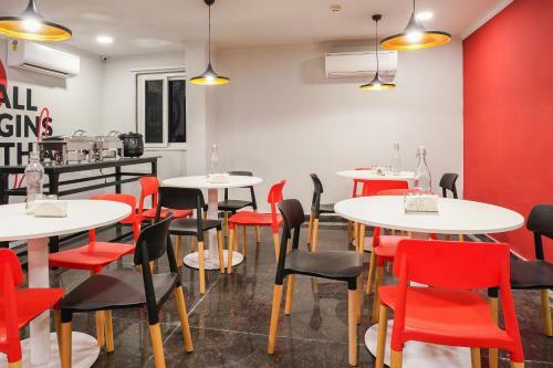 Hotel Collection O 42514 Banjara Hills