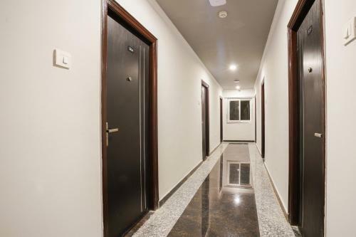 Hotel Collection O 42514 Banjara Hills