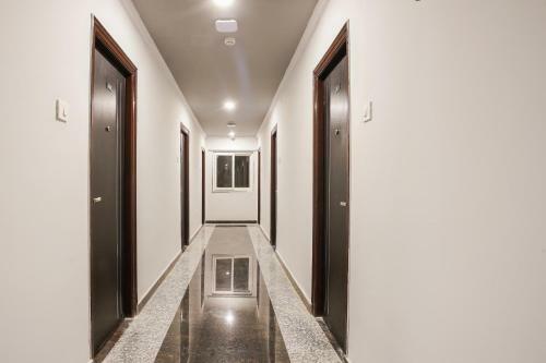 Hotel Collection O 42514 Banjara Hills