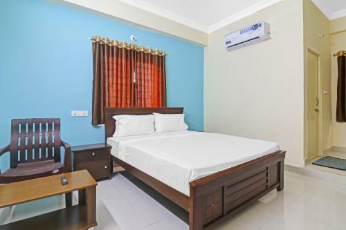 Oyo 85841 Hotel Vibrant Golden Bay
