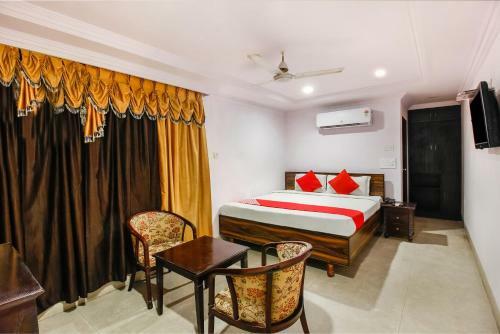 Collection O 36047 Hotel Srinivasa Residency