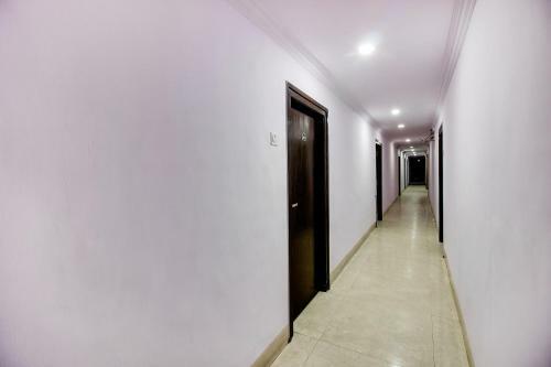 Collection O 36047 Hotel Srinivasa Residency