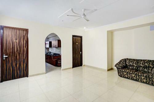 Hotel Capital O 81645 City Residency