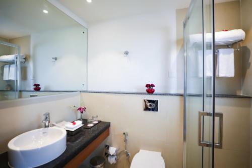 Hotel Regenta Suites Gurugram, Sohna Road, Sector 49