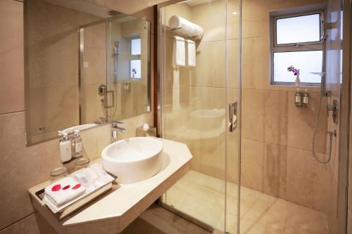 Hotel Regenta Suites Gurugram, Sohna Road, Sector 49