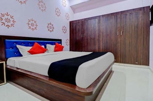 Hotel Pop 83942 Taj Gruph