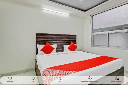 Hotel Oyo 47798 Flora Enclave