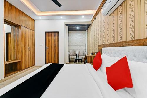 Townhouse 668 Hotel Vaishali Grand