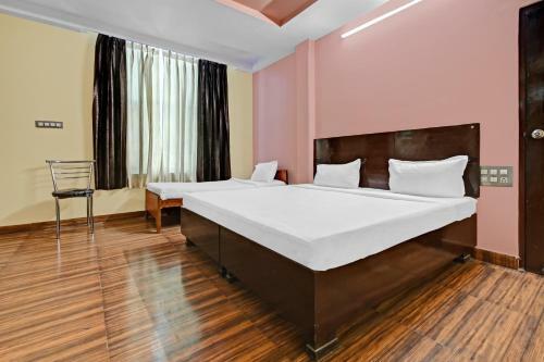 Oyo 85978 Hotel Bharat Palace