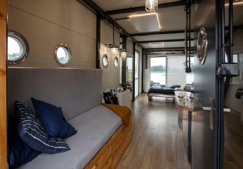 Lovely Floating House In A Romantic Little Town