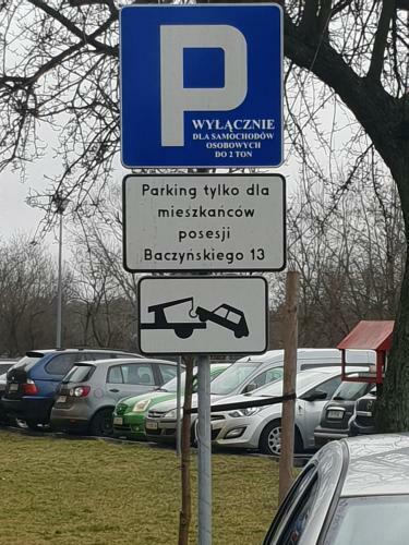 Apartament Dwupokojowy Trzynastka - Strze?ony Parking
