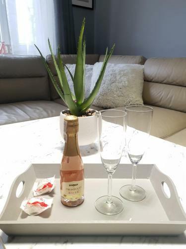 Apartament Dwupokojowy Trzynastka - Strze?ony Parking