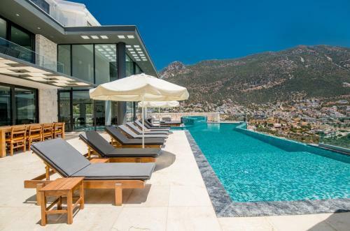 Villa Unlimited 2 Luxury 6 Bedroom Villa