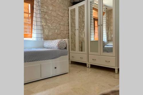 Club Patara, Sanyati Lodge, 77