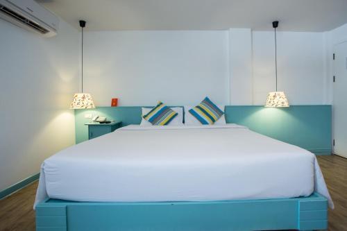 Hotel First House