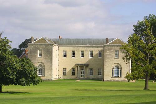 Hotel Hitchin Priory