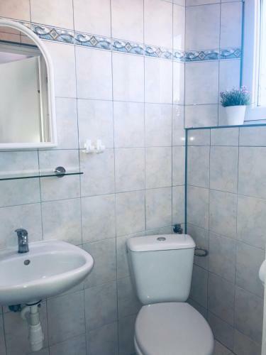Pokoje I Apartamenty 200 M Do Pla?y